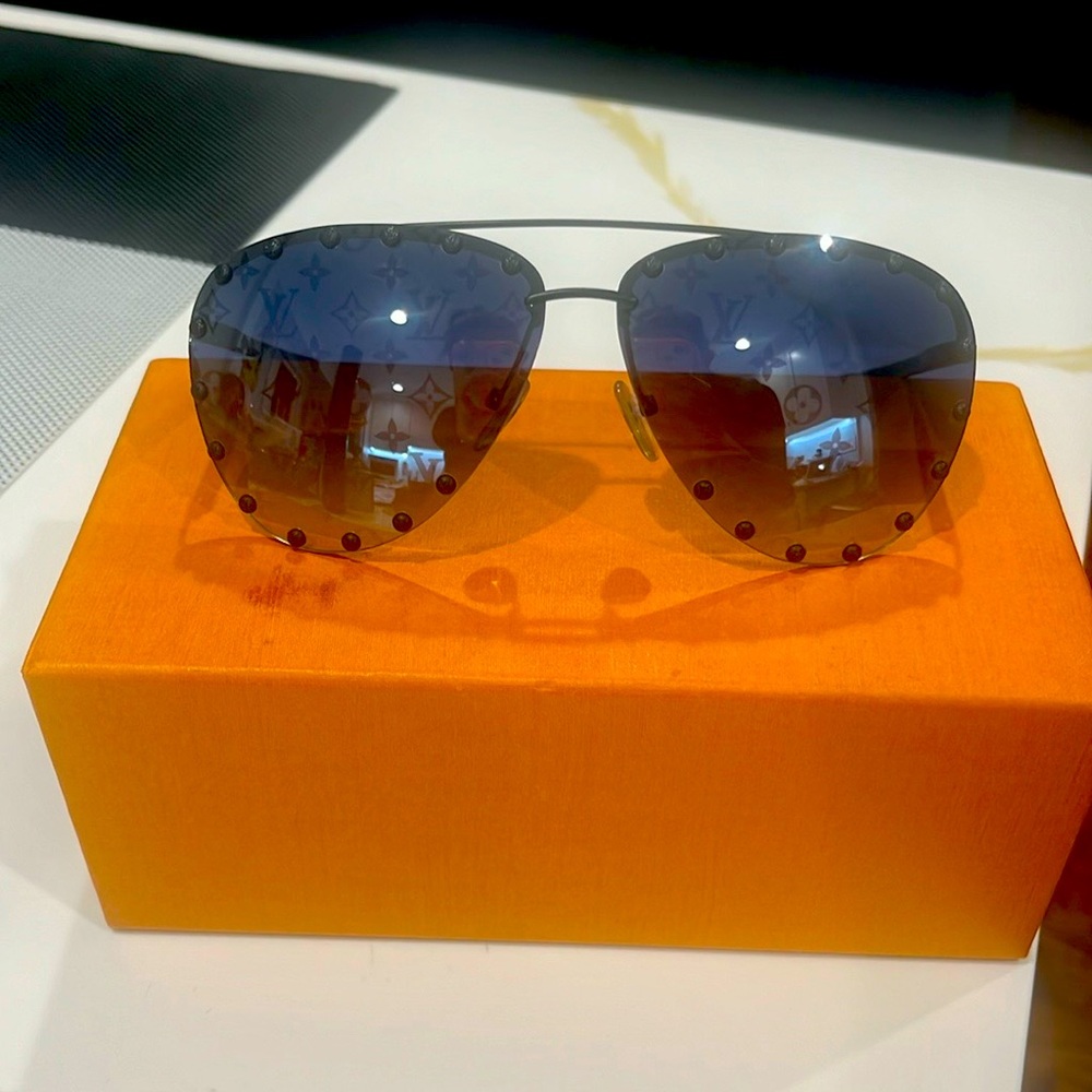 Studded LV Aviator sunglasses